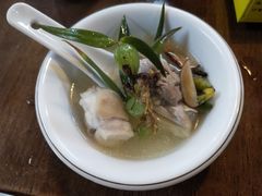 鲜石橄榄鸡煲-Muhe Music Bar 木禾烧烤(南山店)