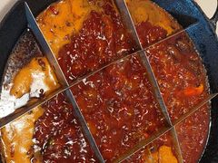 -岗上渣渣老火锅(两路口店)