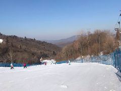 -亚布力新体委滑雪场