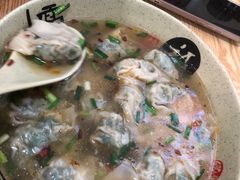 荠菜鲜肉馄饨-老上海馄饨铺(浙江中路店)