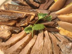 -潮界(LU·ONE凯德晶萃广场店)