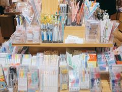 -九木杂物社(新奥购物中心店)
