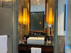 -三亚湾海居铂尔曼度假酒店