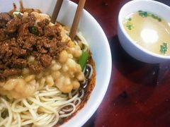 特色豌豆杂酱面-朱儿面庄(洋河三路店)