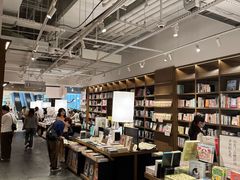 -茑屋书店(天目里店)
