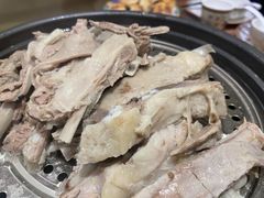 手抓羊肉-撒拉花儿·新疆菜·清真(太阳宫店)