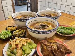 -矮子粉店1985·长沙米粉(湘春路店)