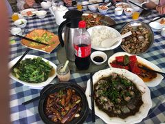 -钱大妈海鲜饭店(保利林语店)