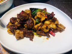 菌酱螺旋粉肥牛粒-有璟阁港式餐厅(金融街购物中心店)