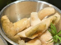 -一朵菌·野生菌探索家火锅(南亚店)