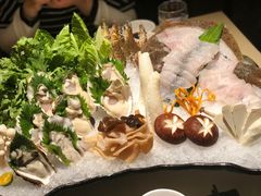 -余欢领鲜火锅(新街口店)