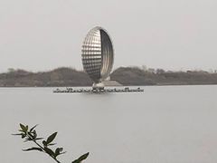 -上海滴水湖皇冠假日酒店