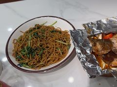 青菜肉丝炒面-三玛璐酒楼(汉口路店)