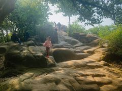 -灵岩山风景区