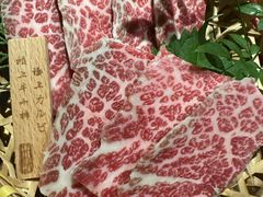 -山川小町·极番烧肉(新地假日广场店)