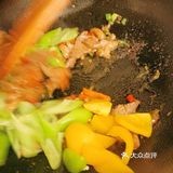 尖椒彩椒猪肉片[加油][礼花]