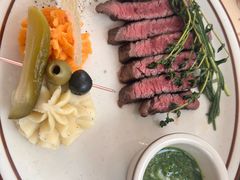 -Mark&Mars Restaurant