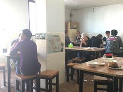 大堂-宝瑞门钉肉饼店
