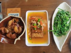 -隔壁老王·家常云南菜(花巷店)