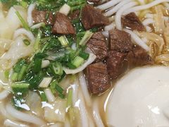 -鑫花溪牛肉米粉(凤凰街创始总店)