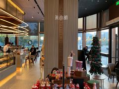 -星巴克臻选(上海虹桥新天地三店)