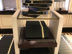 -上海半岛酒店·半岛精品店