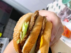 狠霸王牛堡-汉堡王(茂业天地店)