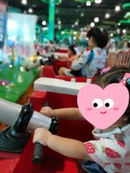 -维佳童话镇演出现场(徐东店)