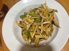 -蜗牛的家旅行主题云南菜餐厅.小酒馆(护国寺店)