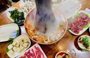 Spicy Pickled Cabbage Seafood Hot Pot