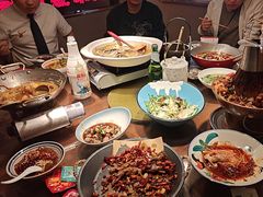 -川流不息·地道川菜·小龙虾(松东路店)