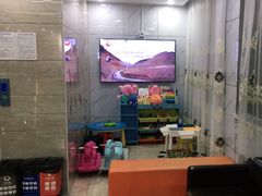 -茂菊口腔连锁(浦东南路店)