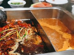 -百年川椒重庆老火锅(光谷店)