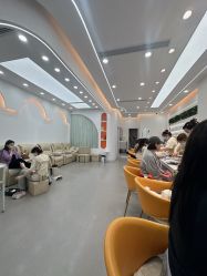 -手牵手美甲