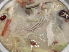 -三人行骨头王火锅(长寿店)