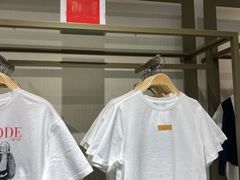 -URBAN REVIVO(济南领秀城贵和购物中心店)