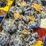 又来武汉吃胖嘟嘟的“厚切年糕”！酱汁爆多多！