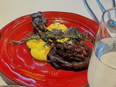 法式慢煮羔羊腿配奶香牛油土豆泥-哈布斯扒房(华发商都店)