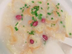 荔湾艇仔粥-卓粤拉肠(红庙店)