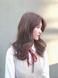 -银星女王公园发型艺术沙龙
