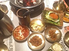 -草家酱蟹炭火烤肉店(珲春南路一店)