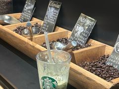-星巴克臻选(国贸商城首店)