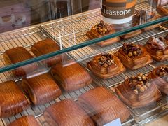 -VERIE BAKEHOUSE