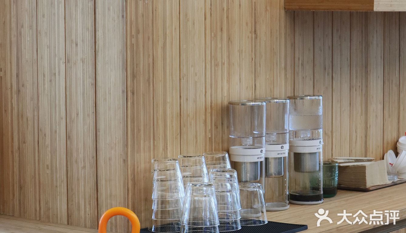Pause新店｜木系文青咖啡店🚪开业自带杯免费