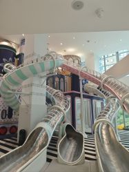 -奈尔宝家庭中心·亲子餐厅(长沙运达汇店)