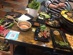 -胡悦里韩式烤肉(芝罘万达广场店)