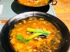 -八月美食小馆(银泰城总店)