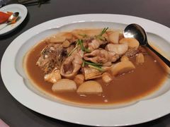 鲳鱼烧年糕-新荣记(南京西路店)