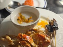 -亚洲国际大酒店·云顶阁旋转自助餐厅