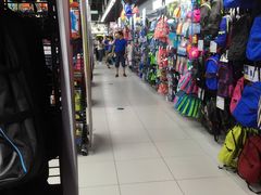 -迪卡侬(高新万达店)